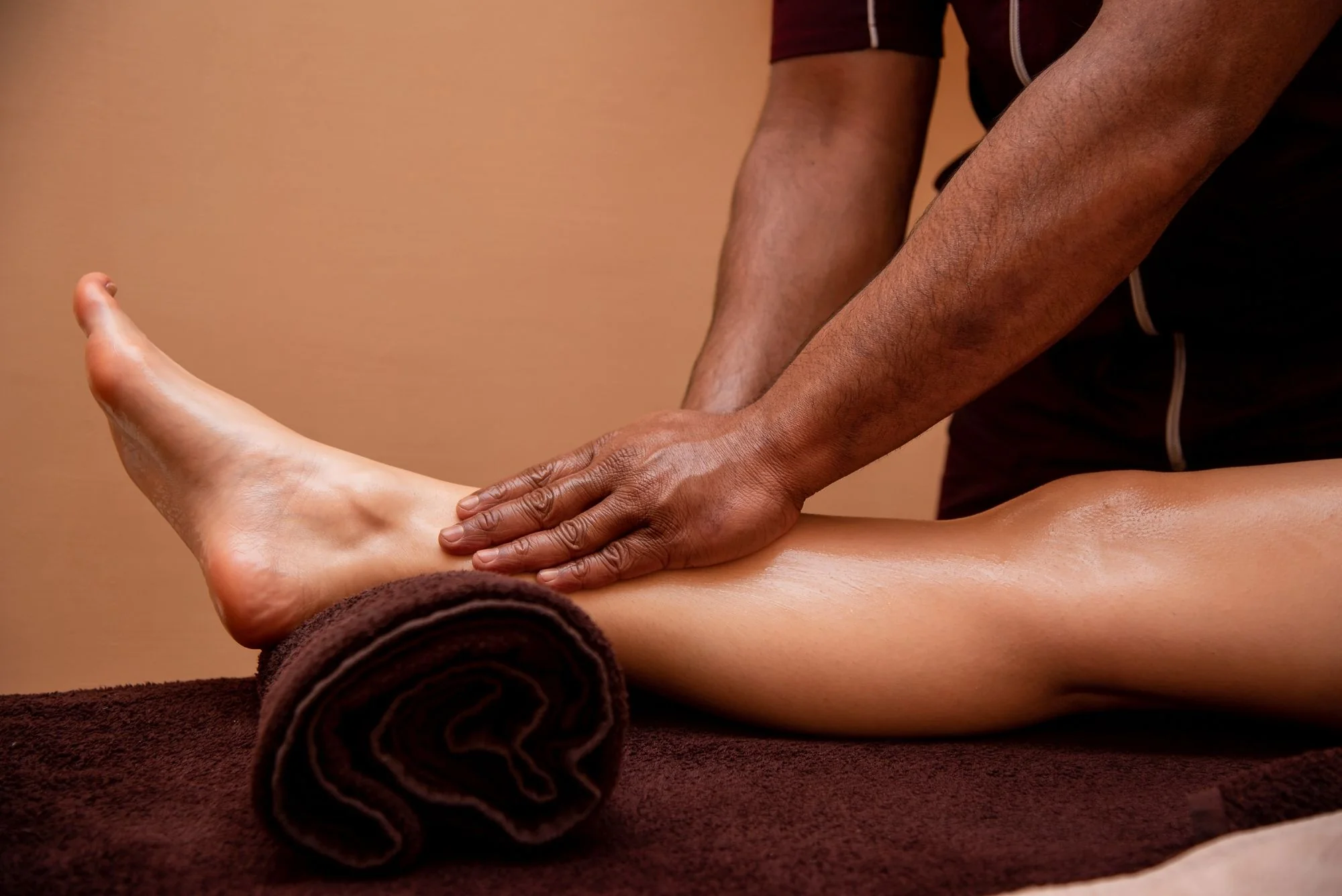 Chromotherapy treatment at Kolkata Body Massage
